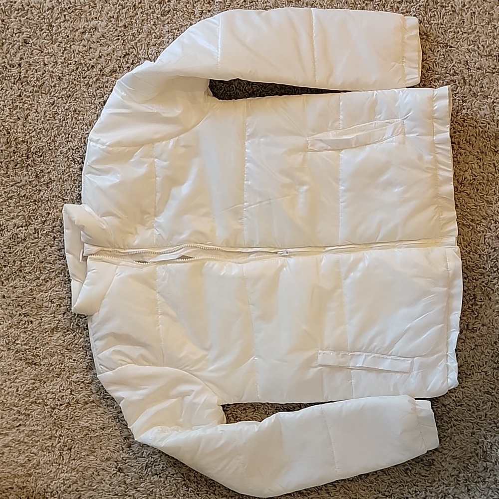 Never worn, Cream women's winter coat, size XL